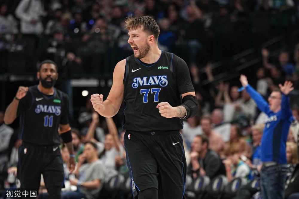 芬尼-史密斯第四年为球员选项，合同部分保障包括交易奖励金条款.